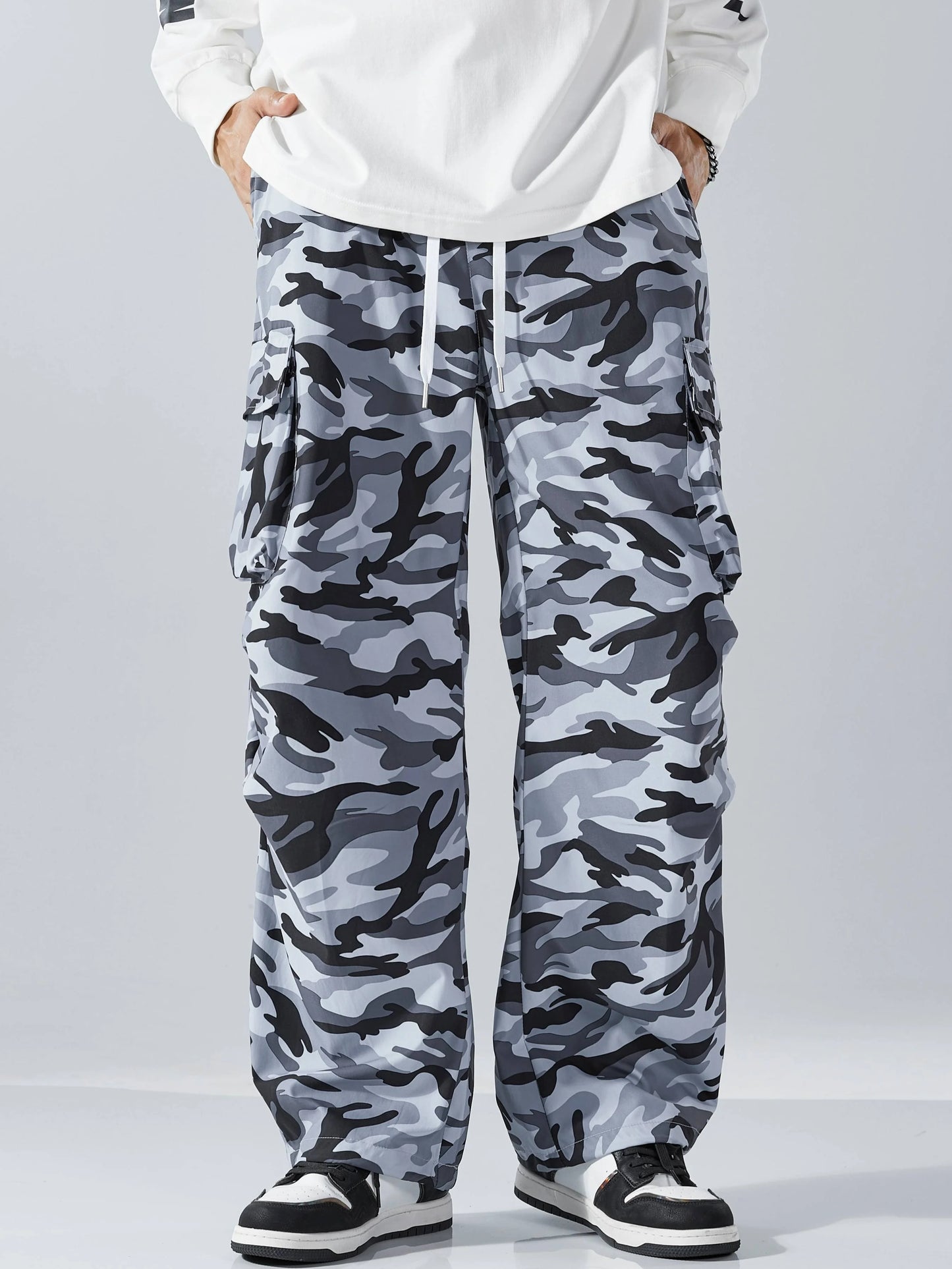 Men's Three-color Camouflage Leaf Pattern Sport Belt Side Pocket Casual Sport Pants