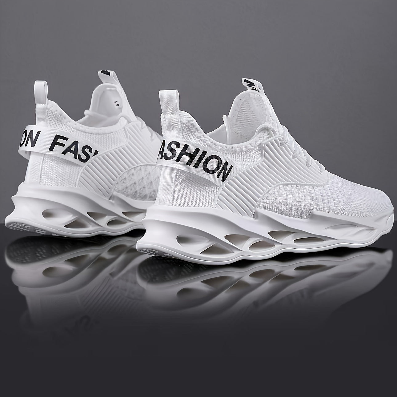 Blade Non-slip Breathable Mesh Men's Outdoor Sports Shoes