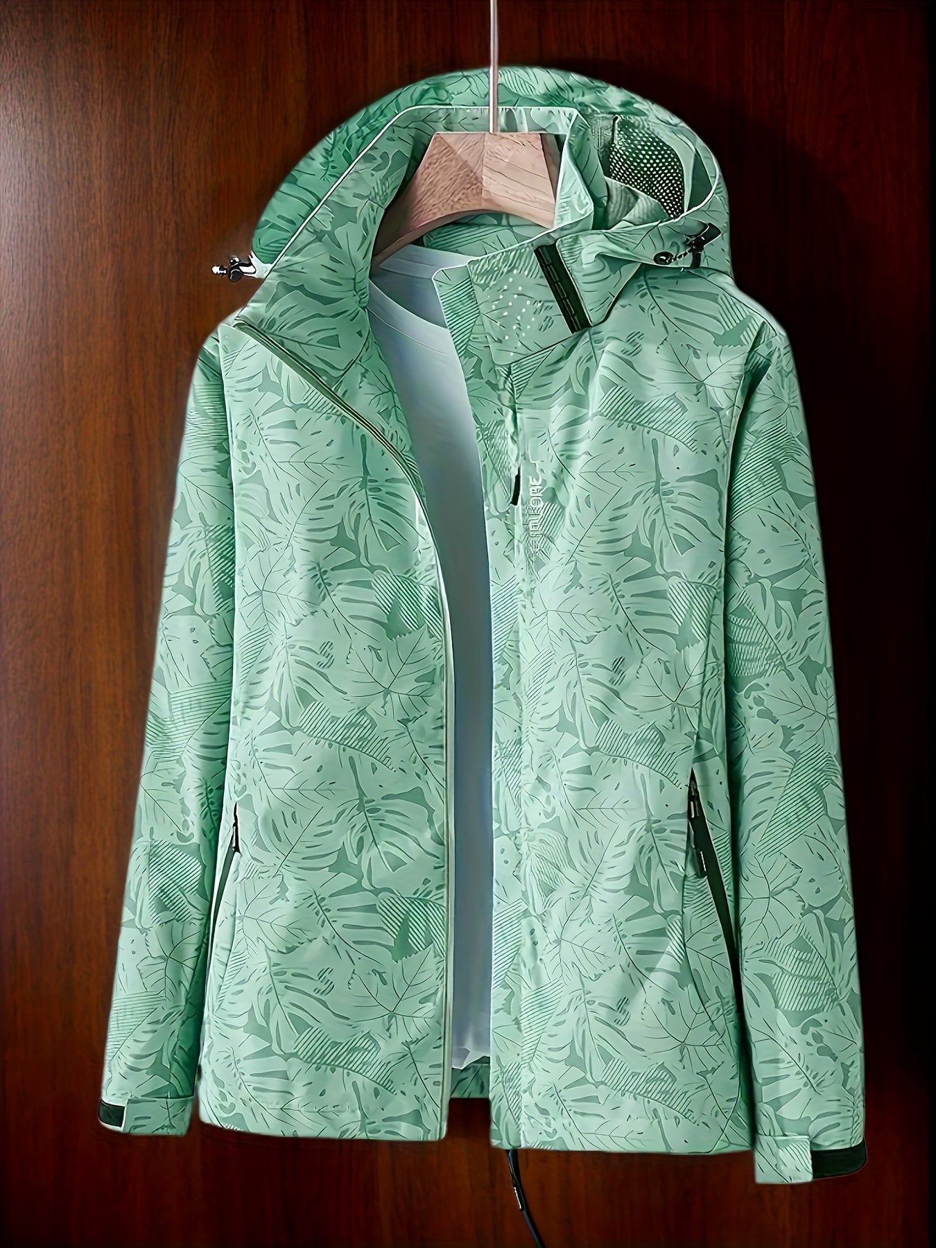 Women's Camouflage Outdoor Waterproof Jacket: