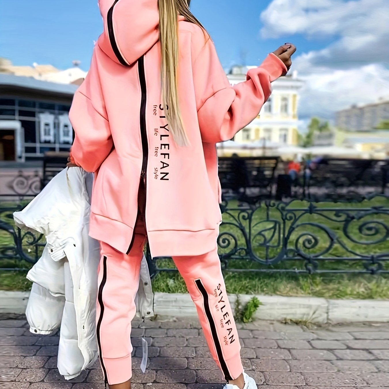 Modern Warm Chic Two-Piece Tracksuit Set